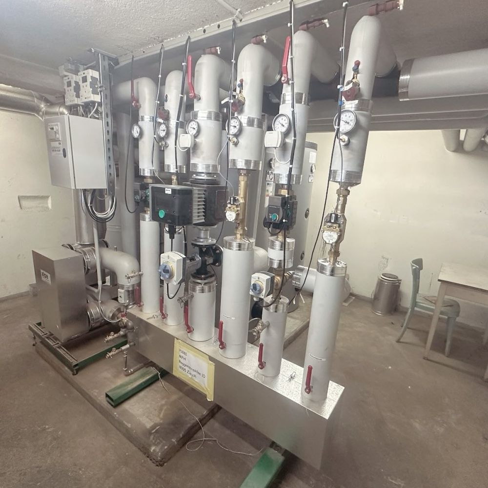 2025 / MFH+Gewerbe, Heinrichstrasse, Zürich
Kunde: HEV Zürich / Arbeit: Planung und Ausführung Heizungssanierung (Fernwärme+WW)