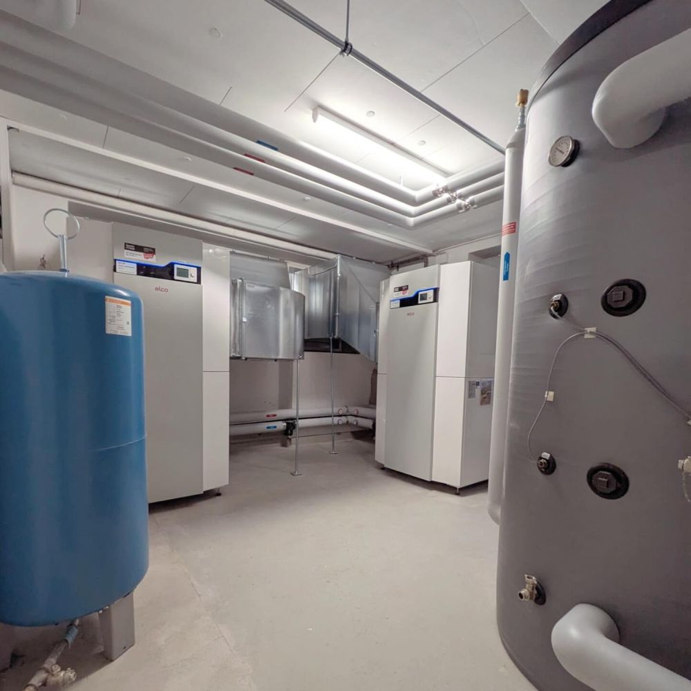 2025 / MFH Brunaustrasse, Zürich
Kunde: Stadt Zürich / Arbeit: Planung und Ausführung Heizungssanierung (2x Luft/Wasser-WP+WW)