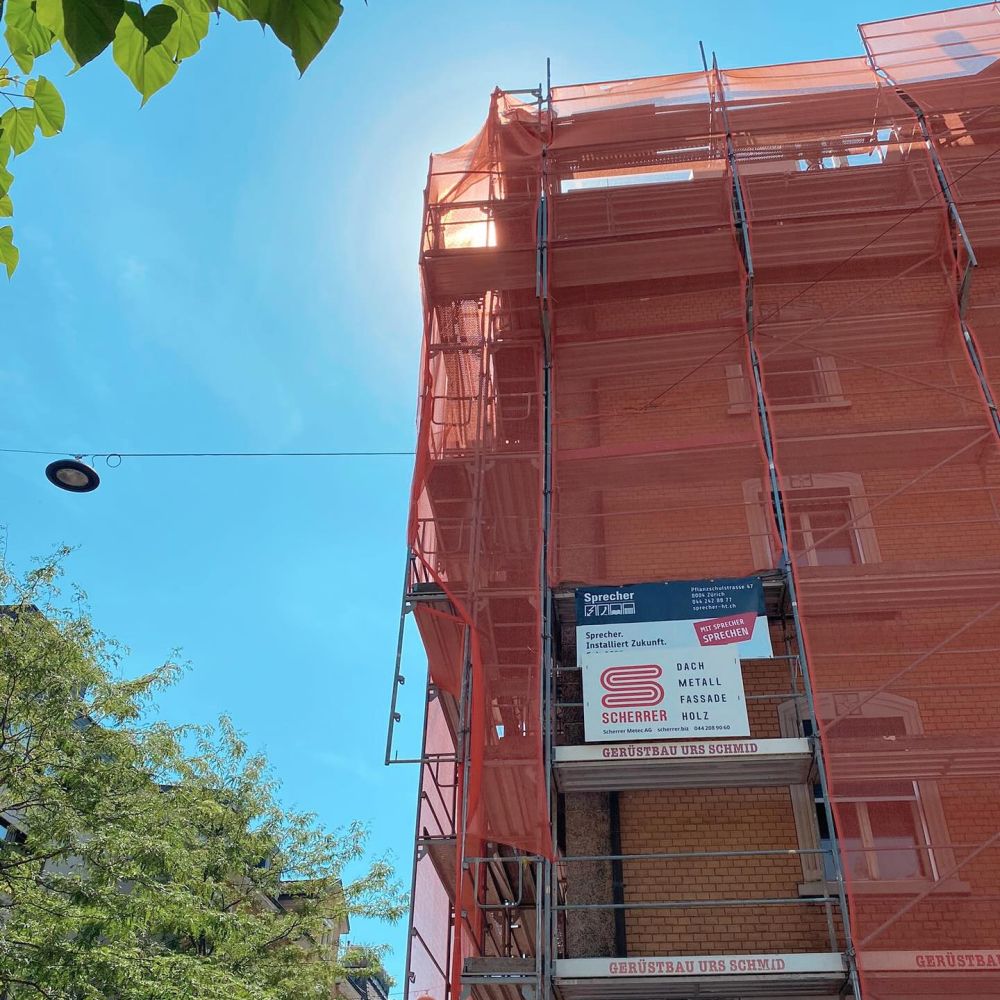 Objekt: MFH Sihlfeldstrasse, Zürich
Kunde: UNIA / Arbeit: Planung und Ausführung der Gesamtsanierung