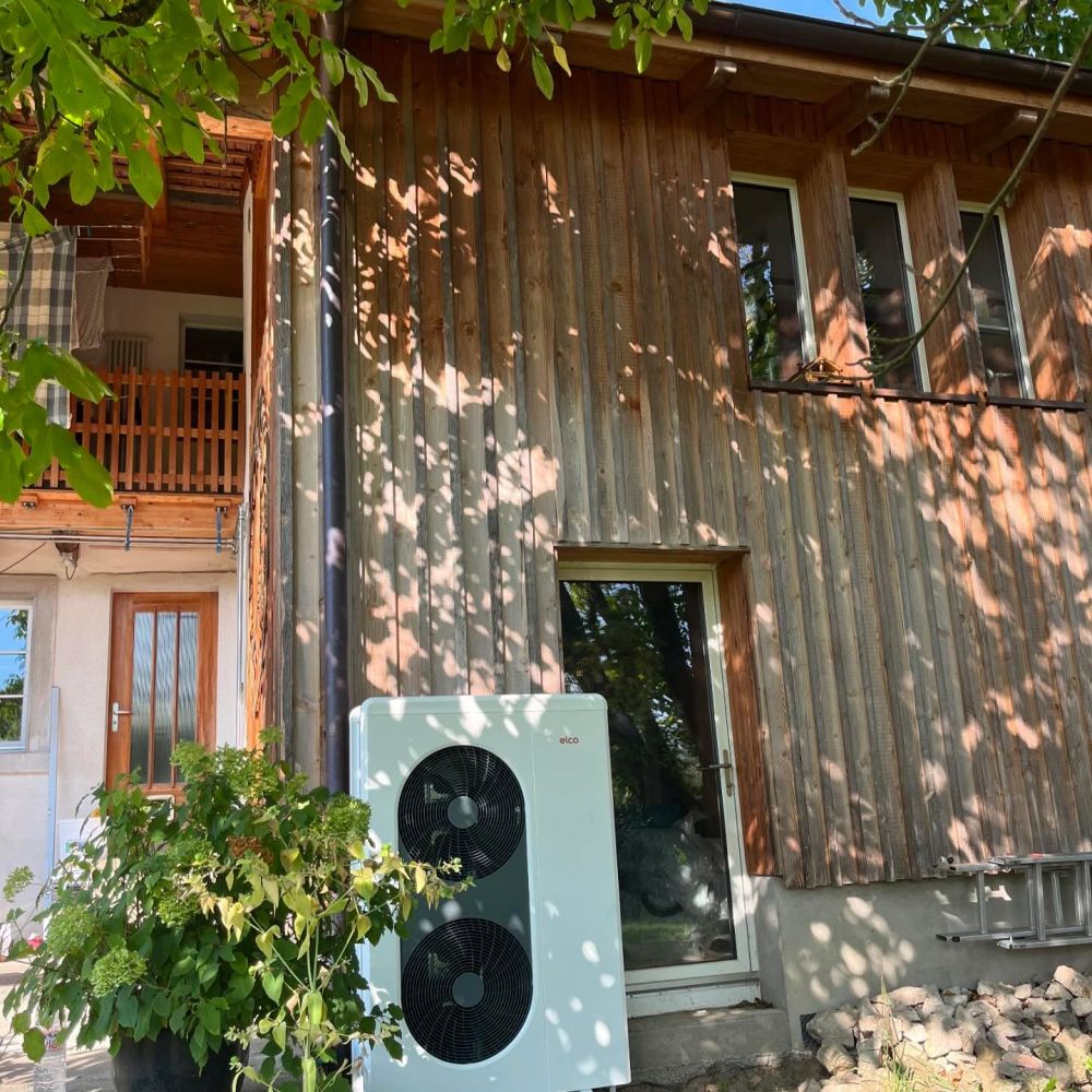 Objekt: EFH/Gewerbe Schulstrasse, Freienwil
Kunde: Privat / Arbeit: Planung und Ausführung Heizungssanierung (Luft/Wasser-WP, WP-Boiler)